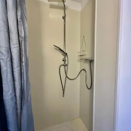 Le Petit Loup, Neuf Avec Jardin Apartment *